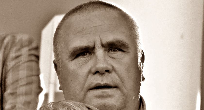Janusz Dzięcioł zginął w wypadku. Jego samochód zderzył się z pociągiem