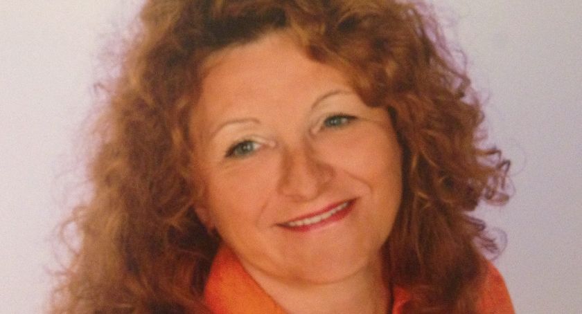 Iwona Różycka w dzieciństwie chciała zostać piosenkarką, a teraz jest dyrekorem szkoły w Drzycimiu