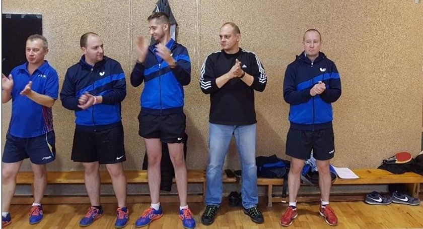 Tenisiści stołowi Gwiazdy Bukowiec drudzy na półmetku sezonu