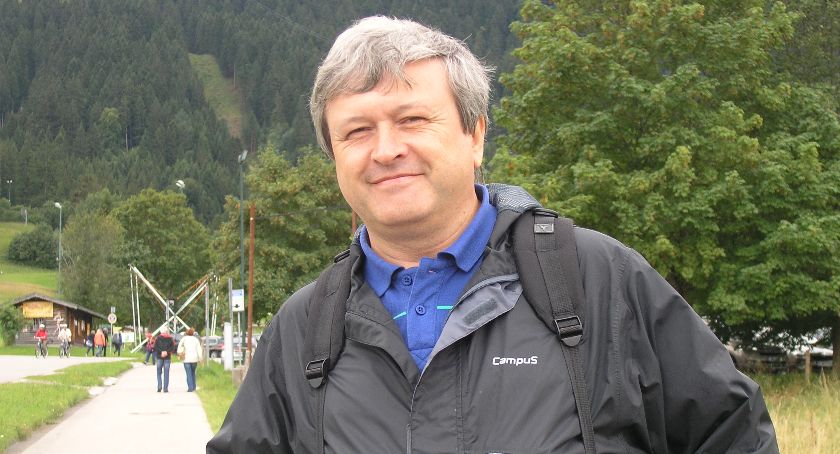 Sylwester Gmys, dyrektor SP nr 8 w Świeciu opowiada o sobie. Chciał być żołnierzem, lubi dobre filmy, unika marudnych ludzi