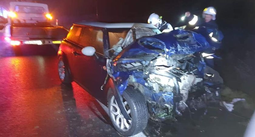 Wypadek na trasie S5. Dwie osoby w szpitalu [ZDJĘCIA]