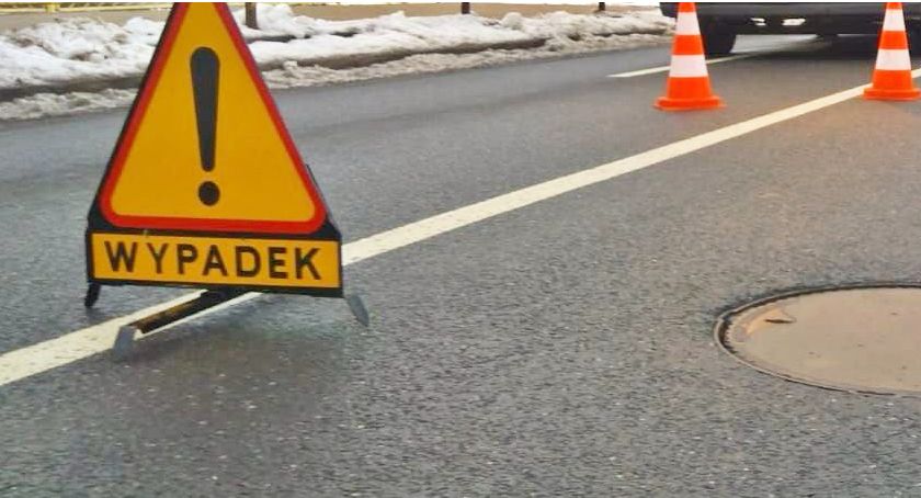 Poważny wypadek. Dwie osoby, w tym kobieta w ciąży, trafiły do szpitala