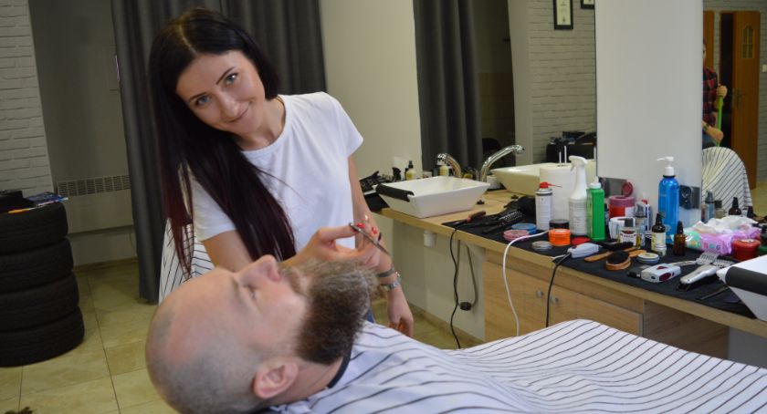 Barberka Ewelina Zmarzlak dobiera kształt brody do twarzy. Jak stała się stylistką męskiego zarostu?
