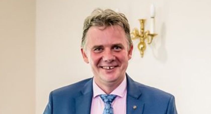 Dariusz Woźniak, skarbnik powiatu Świeckiego idzie do ministerstwa. Co będzie tam robił?