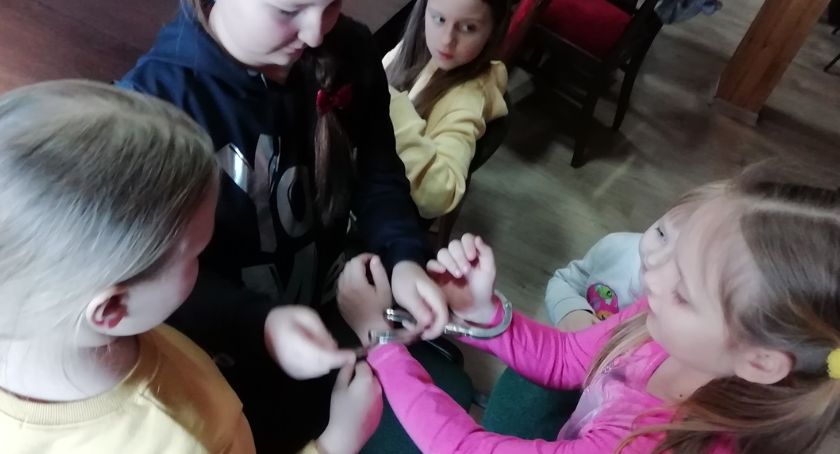 Dzieci bawiły się w policjantów. Zobaczcie co przygotowali dla najmłodszych mundurowi [ZDJĘCIA]