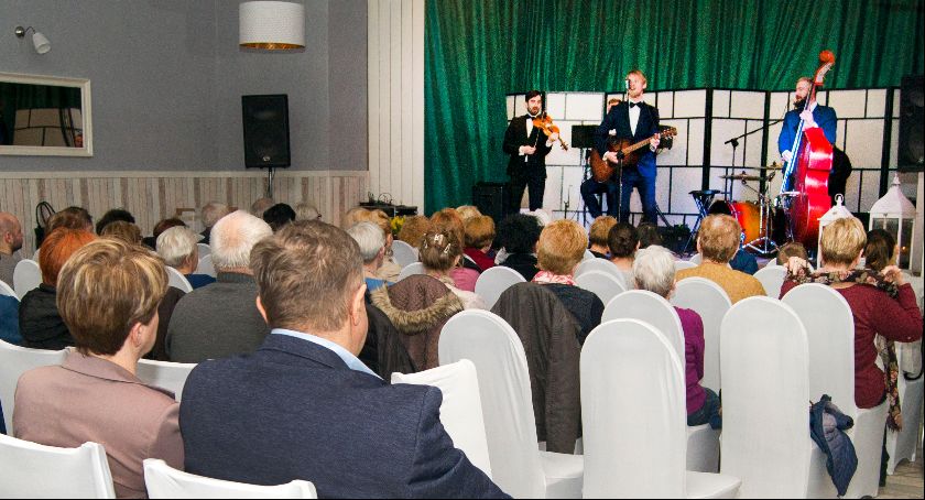 Tomasz Stanny wraz z Folk Band Show koncertował w Laskowicach [ZDJĘCIA]