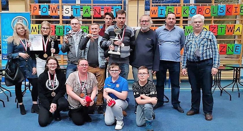 Trzy błyskawiczne medale Gambitu Świecie w mistrzostwach województwa