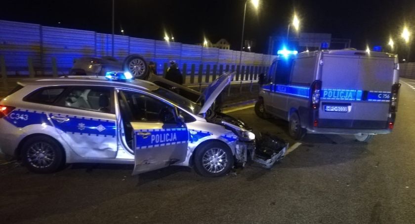 Napad na sklep w Brzemionach. Sprawcy zostali zatrzymani z policyjnym pościgu