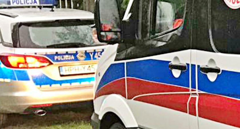 Pijani piesi potrąceni na pasach. Kobieta trafiła do szpitala