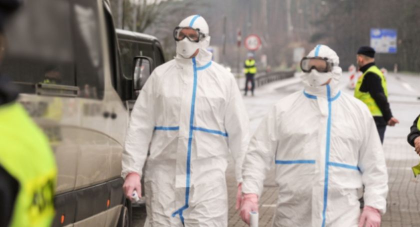 Badania muszą przejść najbliżsi mężczyzny zmarłego w Bochlinie. Dlaczego?