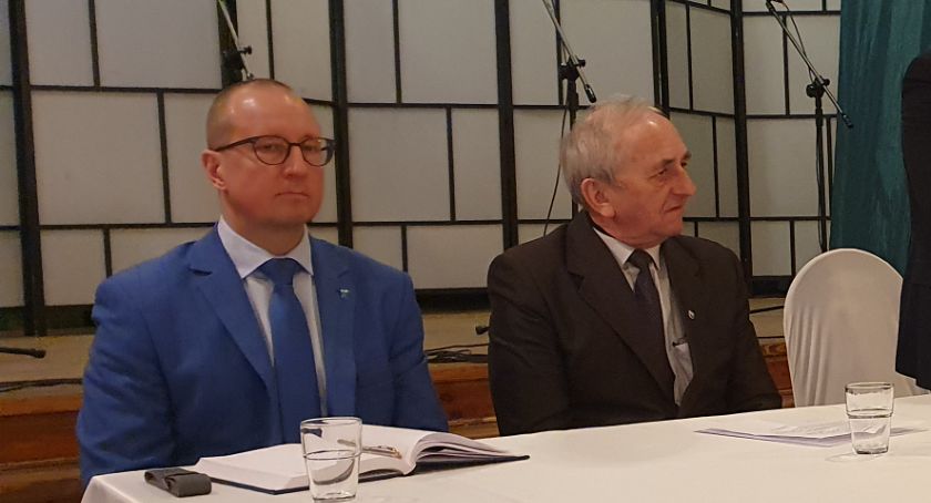Rakowicz i Koszowski zostaną przebadani. Jak czują się włodarze?