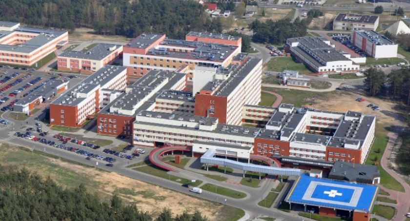 Pracownica szpitala w Grudziądzu zakażona koronawirusem. Placówka wydała oświadczenie