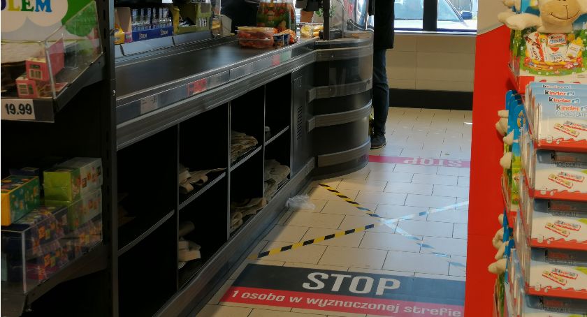 Lidl wdraża nowe procedury. Inne sklepy także stosują środki ochronne