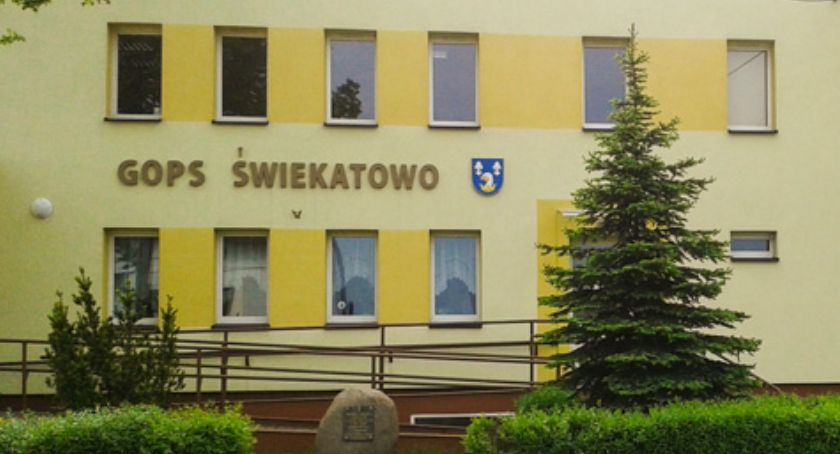 GOPS w Świekatowie prosi o zakładanie kont bankowych. Przez koronawirusa świadczenia przekazywane będą wyłącznie na konto