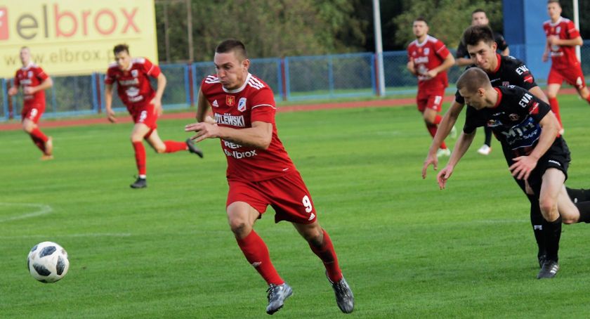 Klasyfikacja strzelców powiatu - Wojciech Ernest wciąż strzela najwięcej goli 