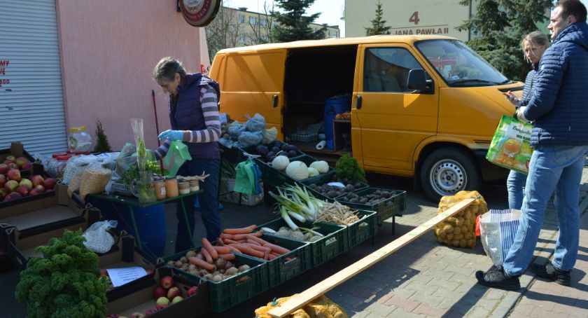 Rolnicy szukają nowych miejsc do handlowania w Świeciu. Proponują też dowóz produktów do domu