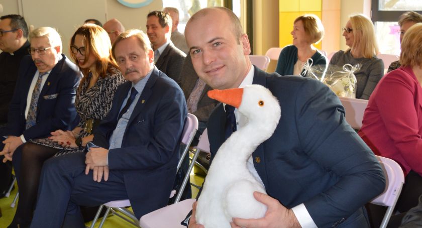 Burmistrz Świecia przekaże 100 tys. zł służbie zdrowia na walkę z koronawirusem. Gdzie trafią pieniądze?