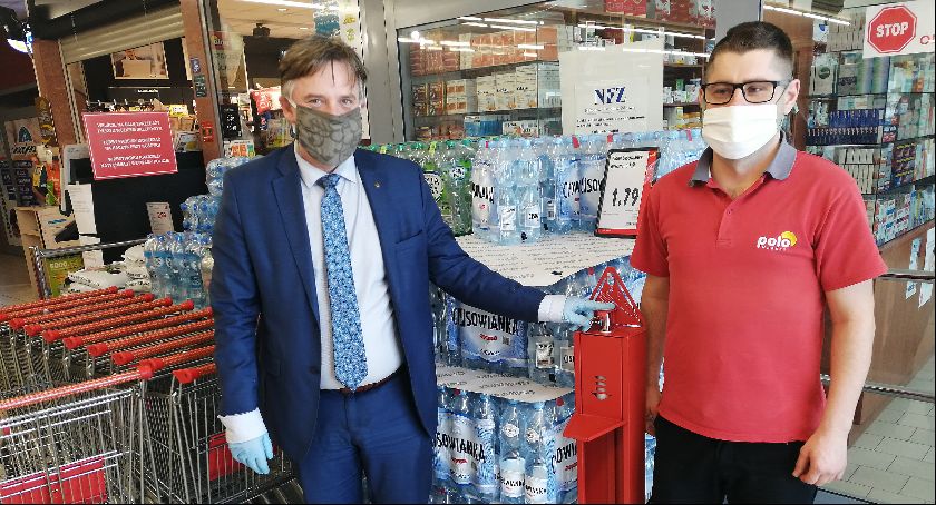 Akcja czyste ręce. Świeckie placówki otrzymały urządzenia do dezynfekcji 