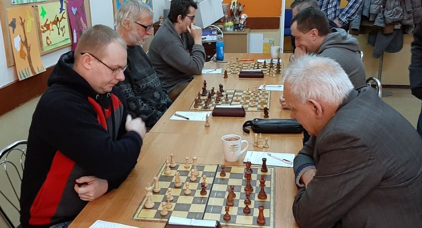 Szachiści zakończyli sezon. Gambit Świecie awansował do II ligi, a Wisła Nowe spadła do czwartej