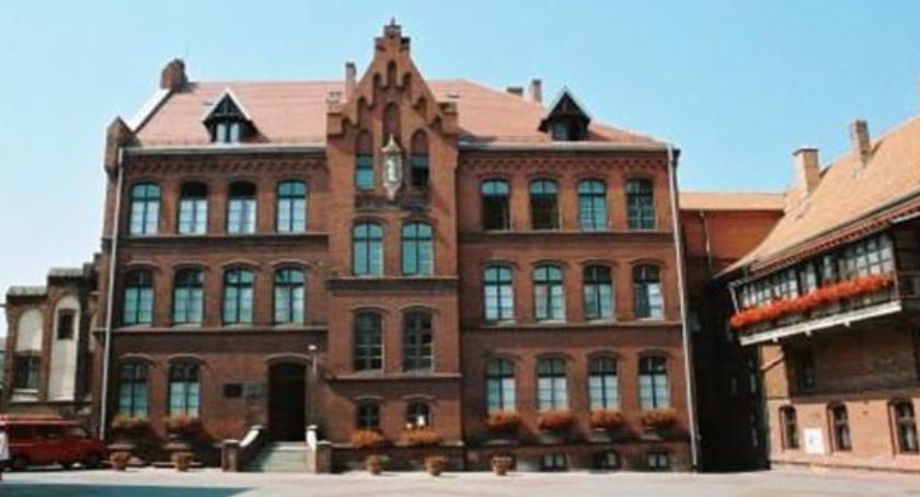 W Chełmnie siostry z DPS-u zachorowały na koronawirusa. Część trafiła do szpitala
