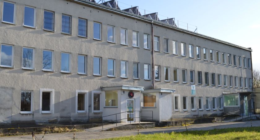 Jedna z zarażonych sióstr miała dyżury w Nowym Szpitalu. Czy personel mógł się zarazić?
