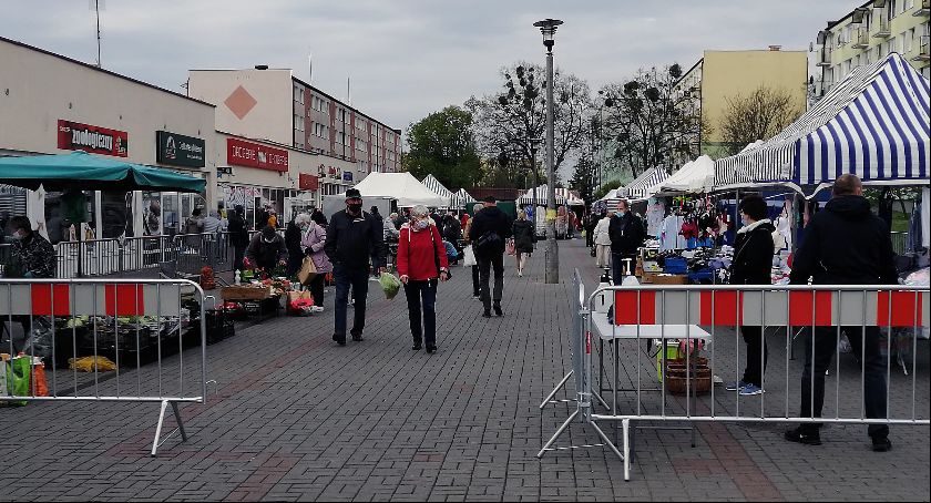 Można już kupować na Mariankach. Targowisko wznowiło działanie