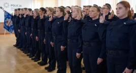 83 nowych policjantów złożyło ślubowanie. Ilu z nich…