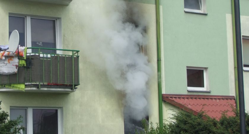 Spaleniu uległo całe mieszkanie