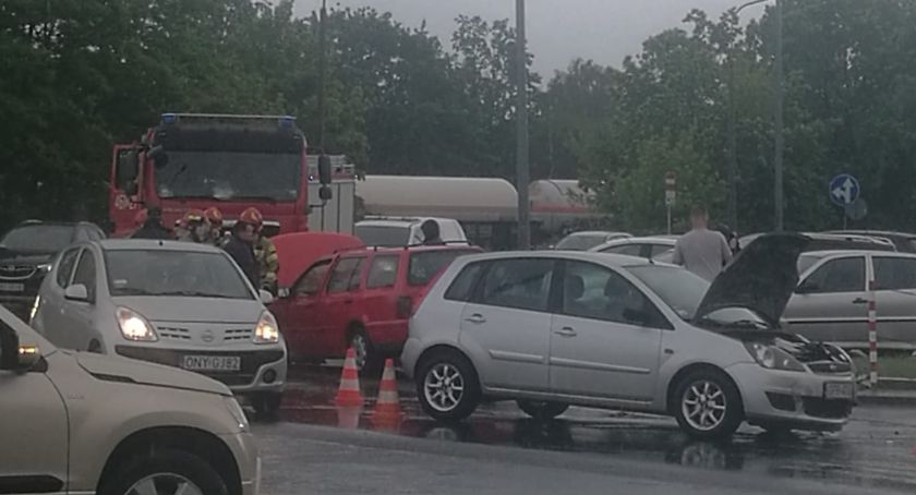 Nysa: Kolizja przy wjeździe do Kauflandu