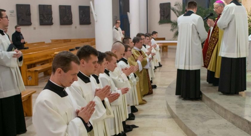 Święcenia kapłańskie w Kępnicy 