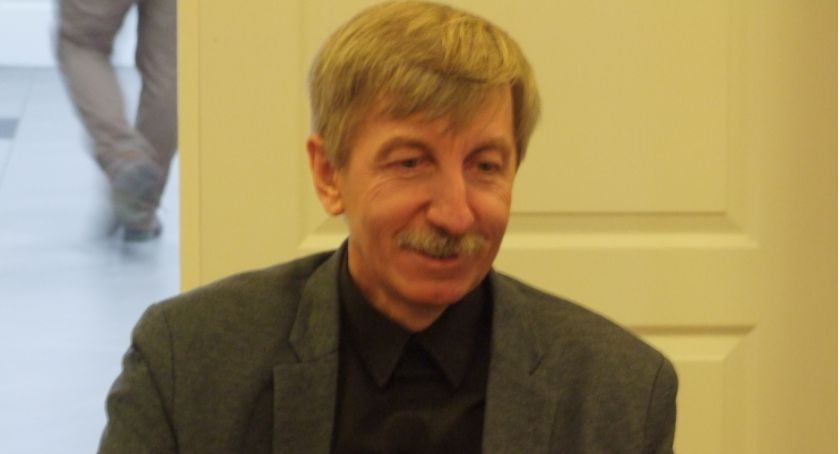 Absolutorium z narażeniem zdrowia radnych?