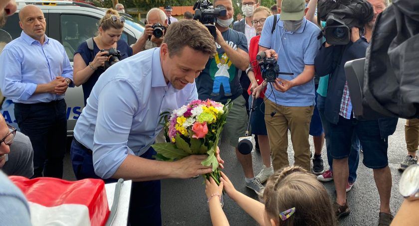Wybory prezydencie 2020: Rafał Trzaskowski w Prusinowicach