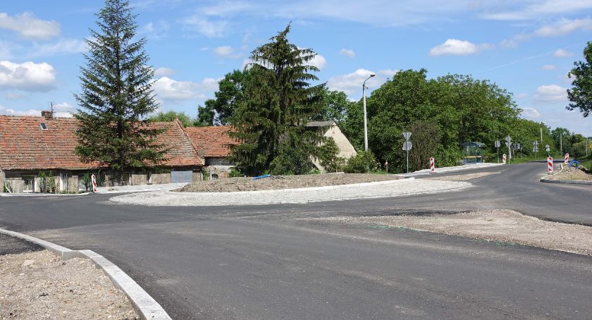 Dwa ronda i szersza jezdnia