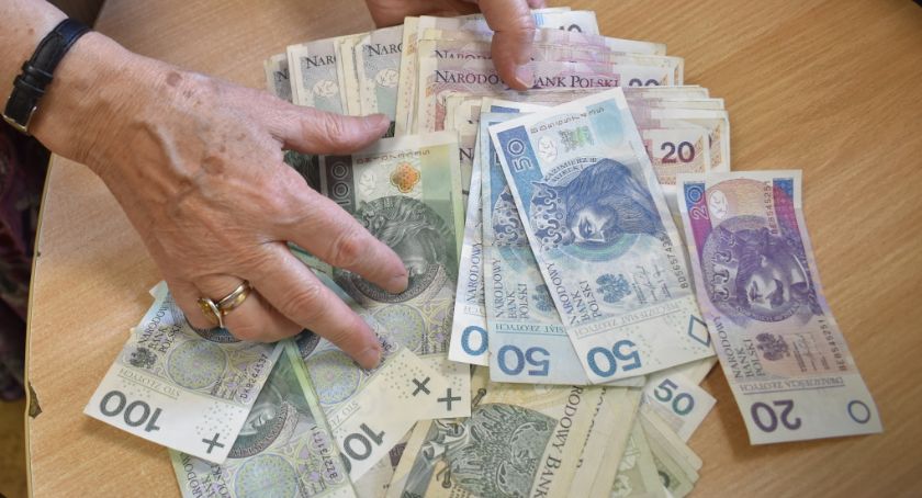 Fałszywy policjant wyłudził 85 tys. zł! 