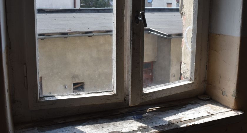 W takich warunkach mieszkają ludzie!