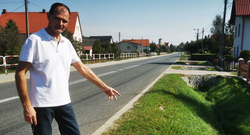Rusocin jest regularnie zalewany. Ludzie mają tego dość 
