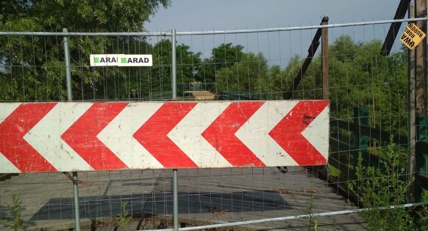 Nowy Świętów. O jeden most za daleko
