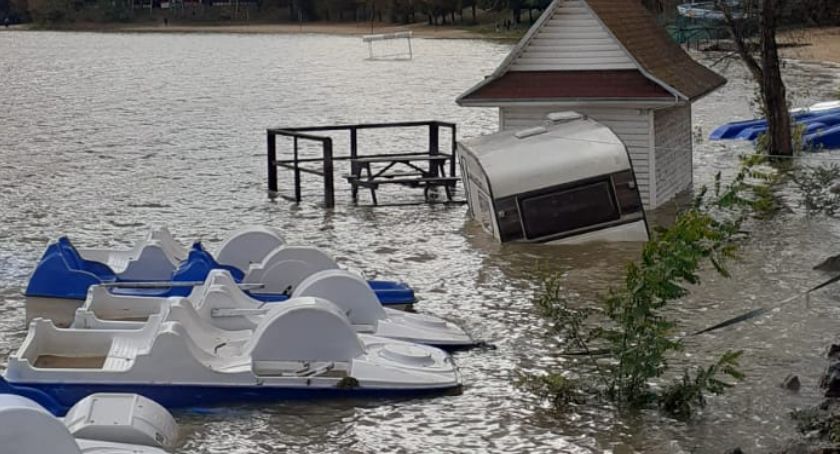 Jezioro Nyskie. Plaża zalana, powstaje rezerwa powodziowa 