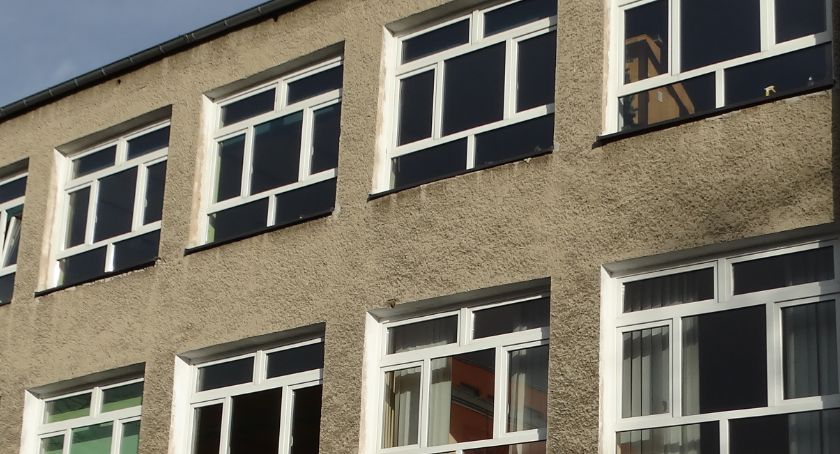 Czy przekształcenie uratuje szkołę przed likwidacją?