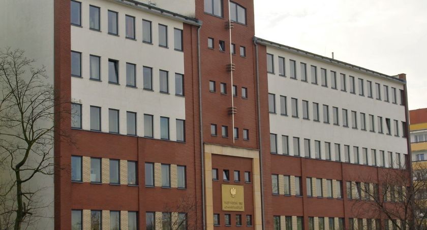 Skargi na burmistrza i dyrektor OPS