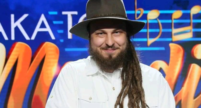 Mateusz Waligóra. Podróżuje i... zna się na muzyce
