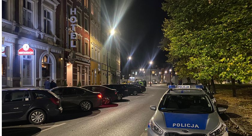 Koronawirus. Nyska policja rozgrzesza burmistrza i posła za spotkanie w restauracji 