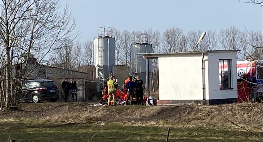 Śmierteleny wypadek w Kopernikach. Za kierownicą siedziała 15 - latka 
