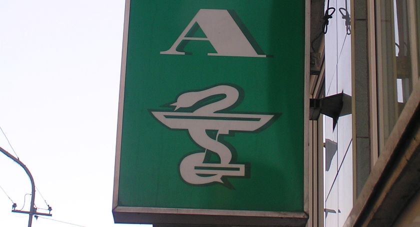 W nocy leków nie kupisz. Czy NFZ zapłaci za dyżury?
