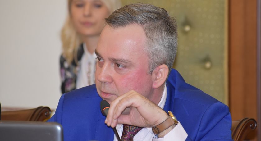 Remont Mory budzi kontrowersje?