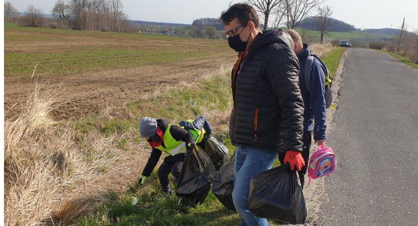 Wielkie sprzątanie wokół Góry Chrobrego
