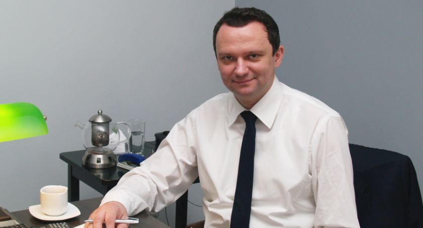 Dom dziecka zostaje w Paczkowie. Wywiad z burmistrzem Arturem Rolką