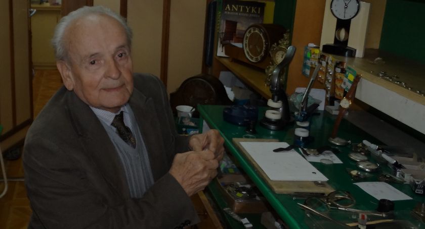 Odszedł Jan Zgórski, najstarszy nyski zegarmistrz