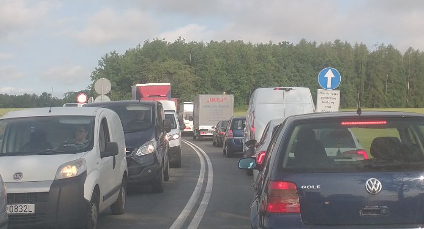 Opóźnienia w kursach MZK