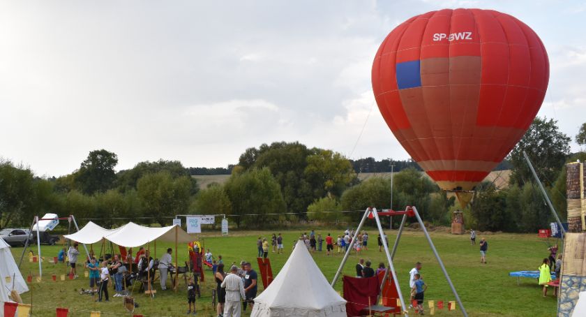 Balonowa biesiada sołecka w Iławie